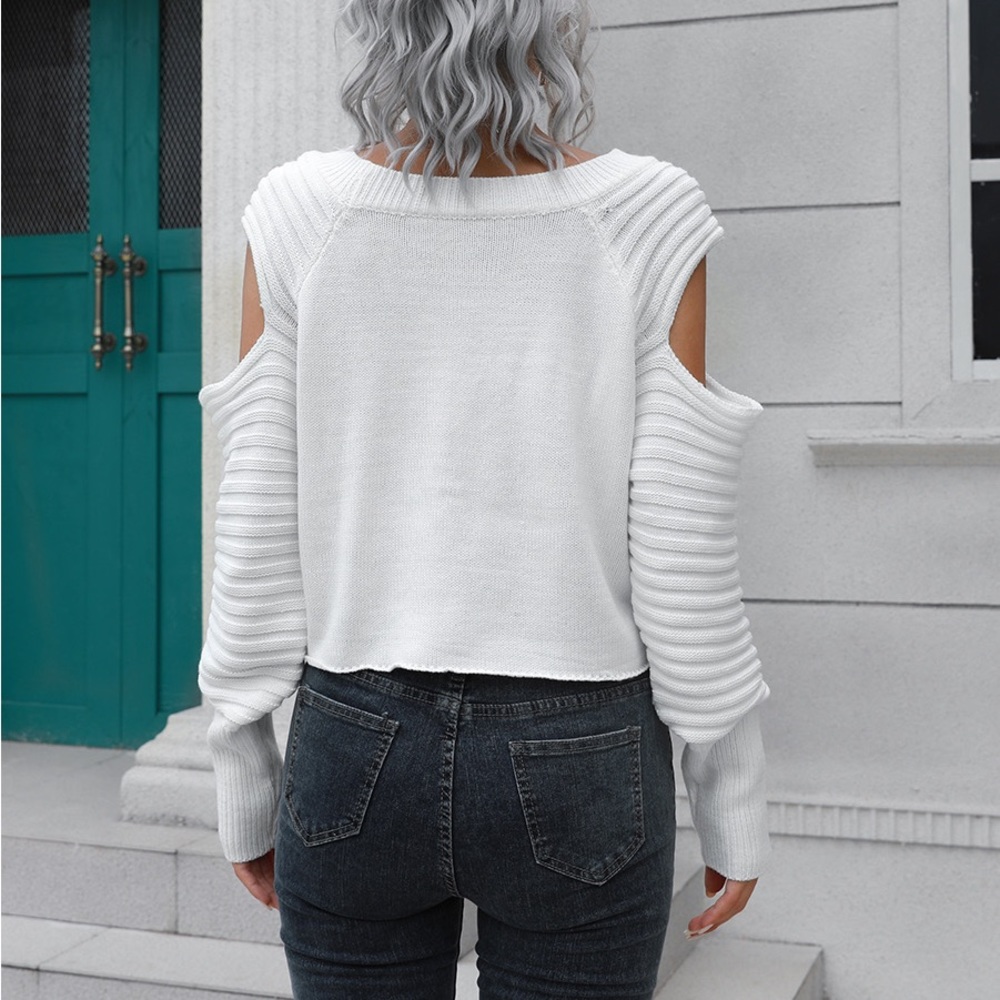 NWT Cold-Shoulder Ribbed Trim Sweater - Picture 6 of 6